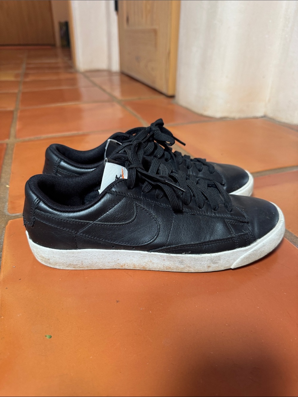 Nike Blazer Low LE Black Leather Low-Top Sneakers with White Sole